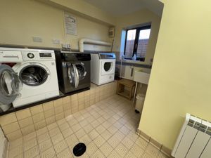 Sandringham Court Laundry - click for photo gallery